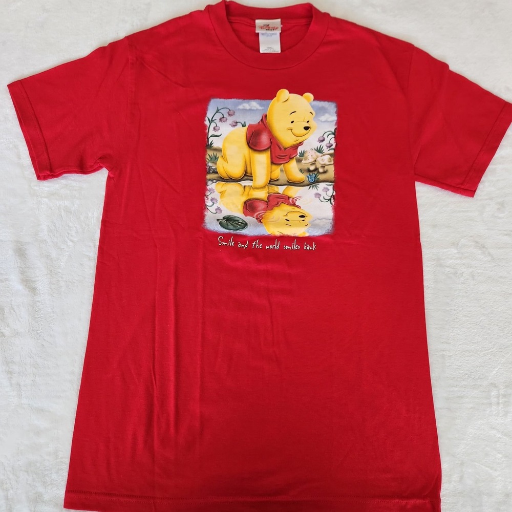 Disney Winnie‎ the pooh Smile and the world smiles back shirt red sz SM VTG
